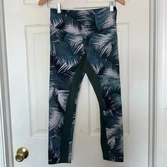 L’Urv Tropical Print Leggings - Picture 4 of 8